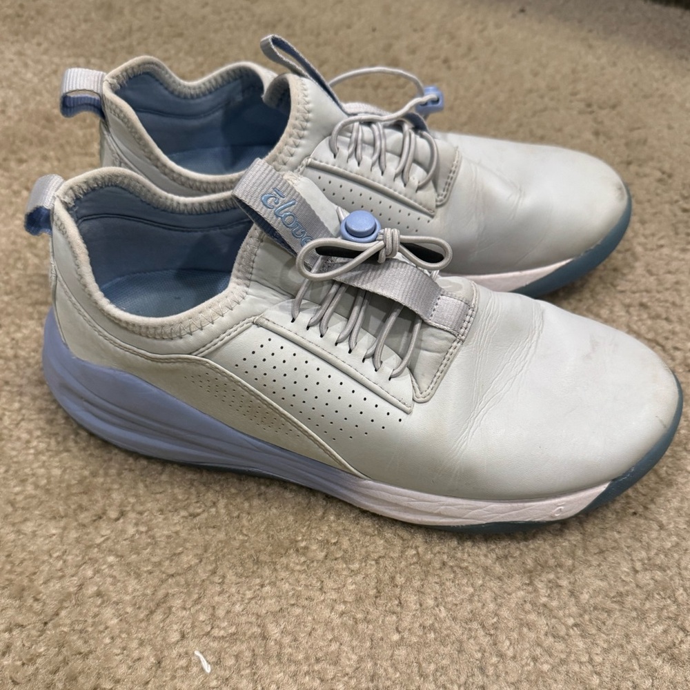 Clove sneakers